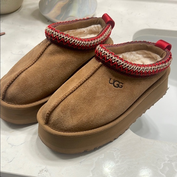UGG Tasman Platform Brown Slippers with Red Trim - Picture 1 of 4